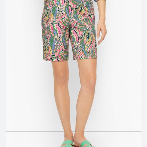 Talbots colourful short. Beautiful print. - Picture 3 of 9